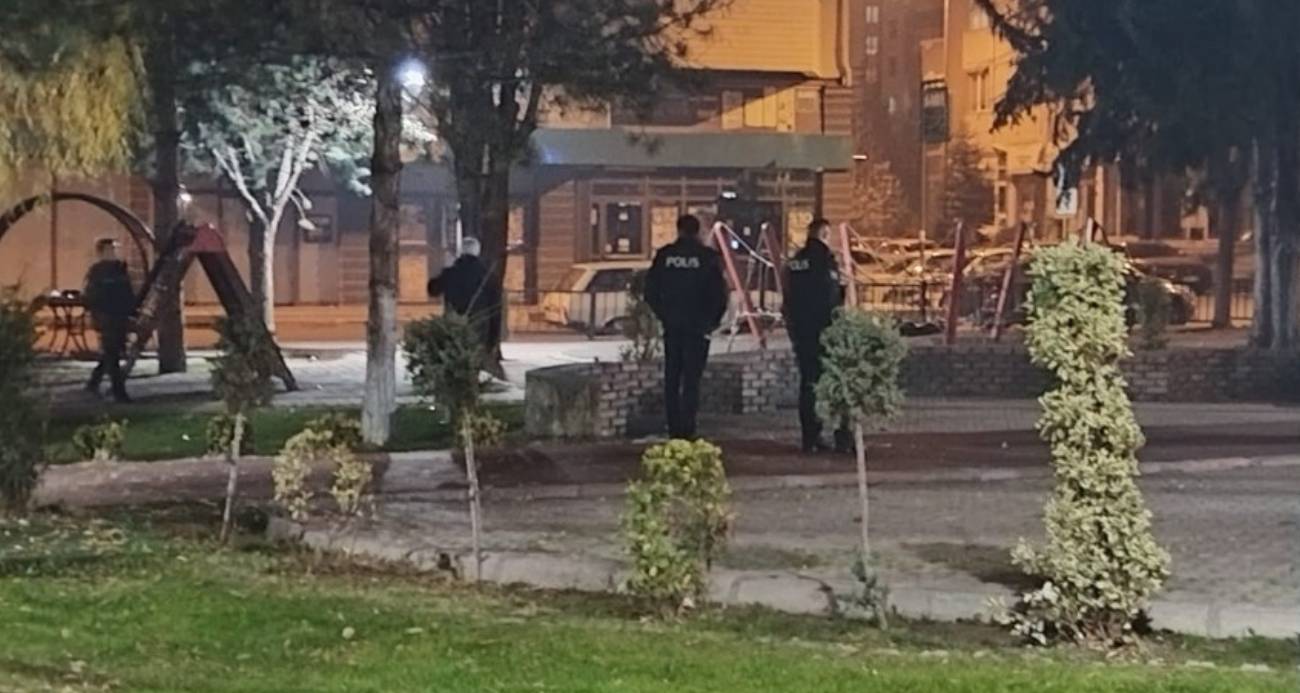 Kayseri’de şüpheli çanta paniği: Fünye ile imha edildi