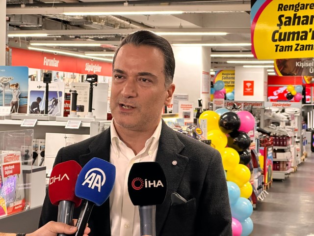 MediaMarkt,  ‘Rengârenk Şahane Cuma’yı başlattı