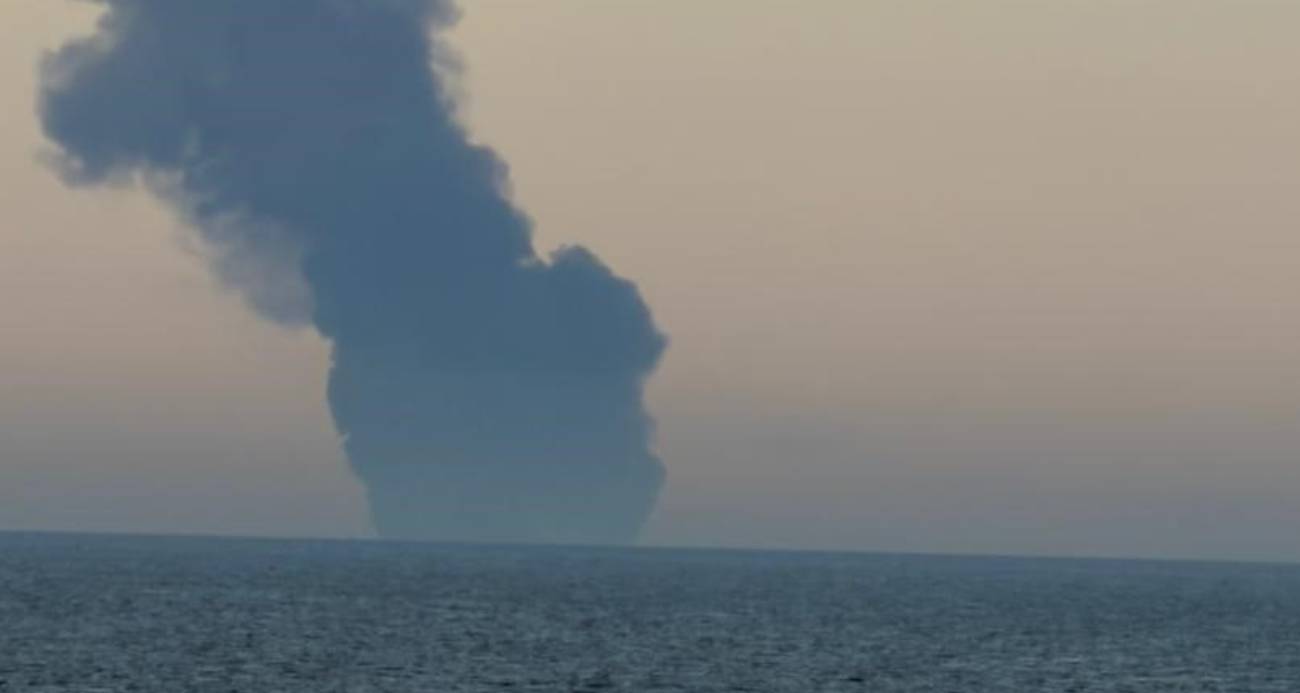 Kandıra açıklarında gemi yangını: Çok sayıda ekip sevk edildi