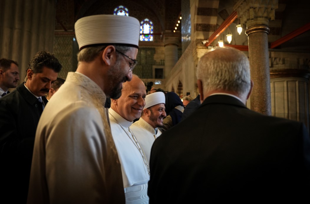 Papa 14. Leo, Sultanahmet Camii’ni hayranlıkla inceledi, Sultanahmet Cami müezzini Musa Aşgın Tunca o anları anlattı