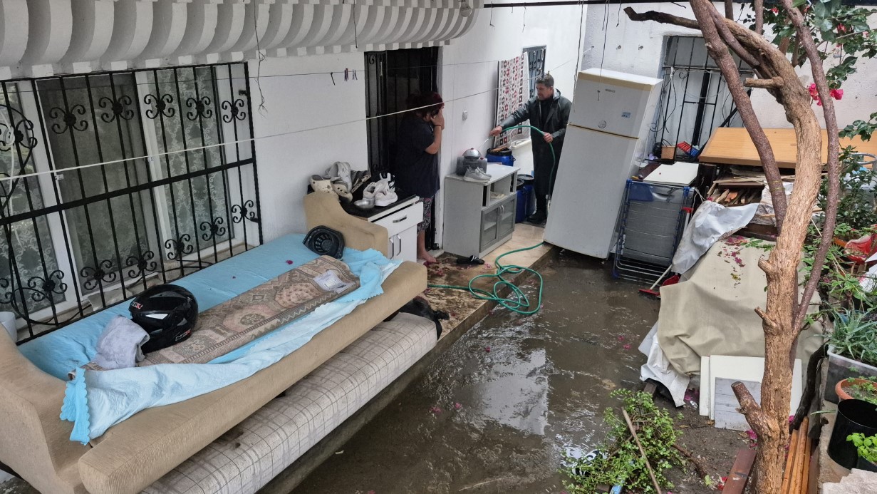 Bodrum’u sağanak yağış vurdu