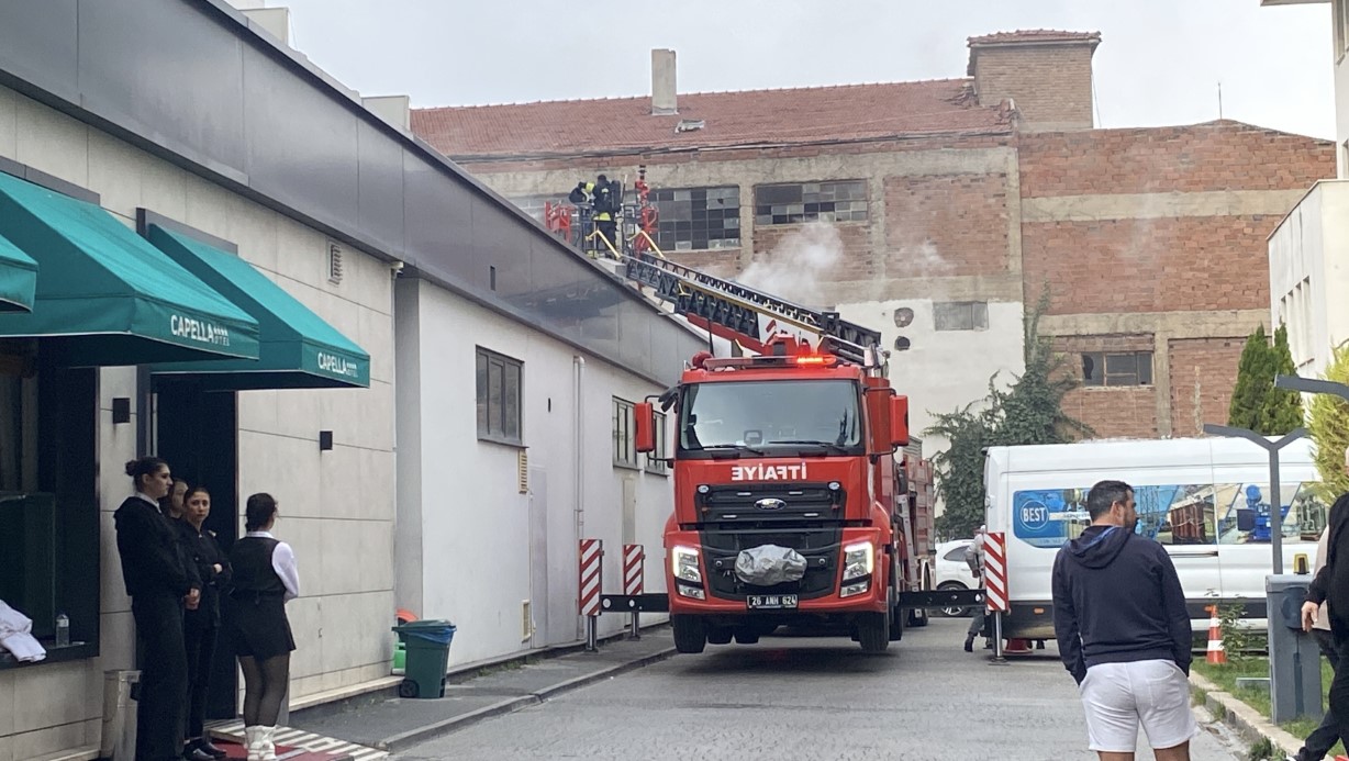 Otelde yangın paniği: 152 kişi tahliye edildi