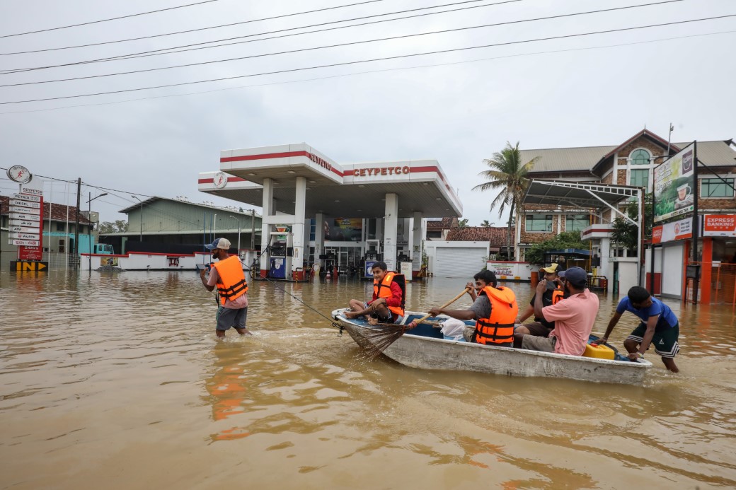 Güney Asya ülkelerindeki sel ve toprak kaymalarında can kaybı 500'ü aştı