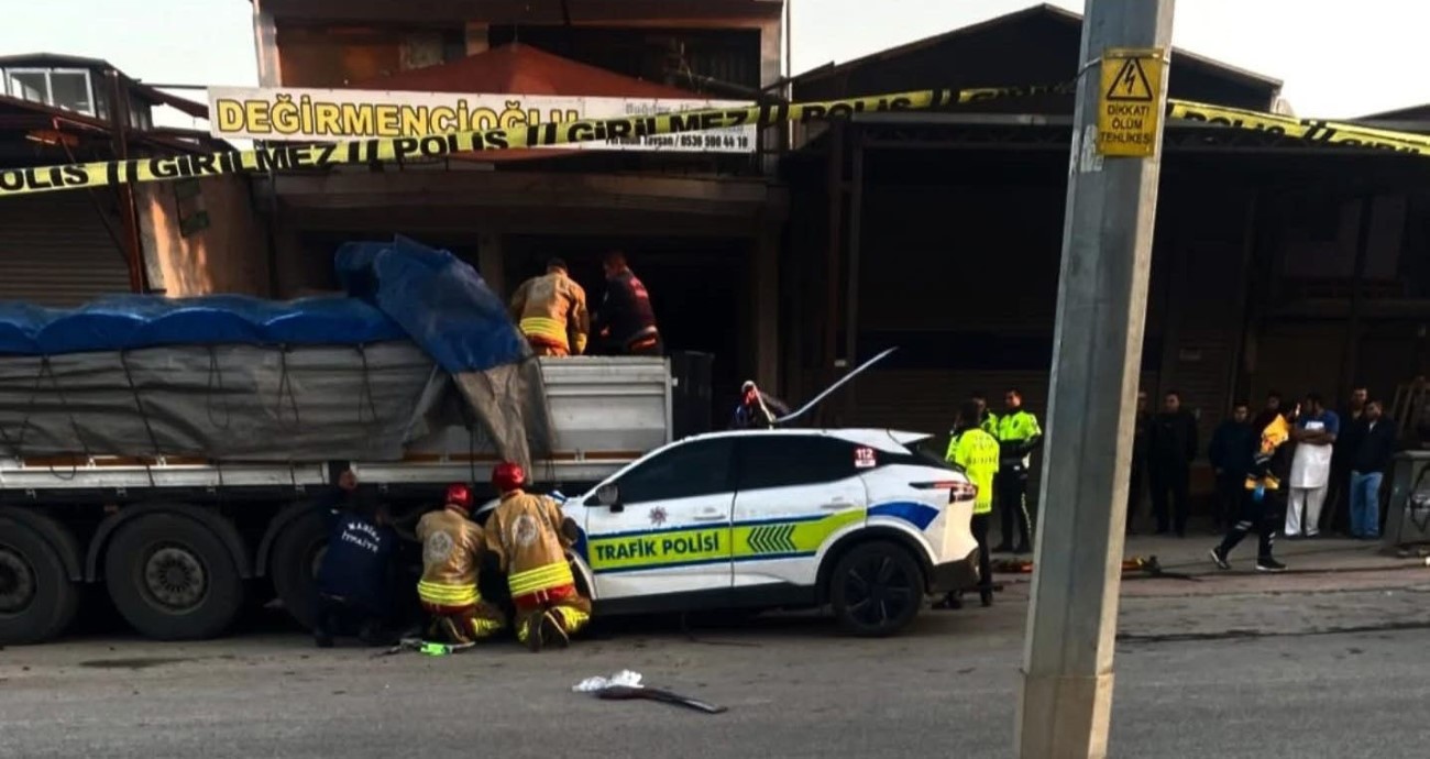 Kazada yaralanan kadın polis memuru da şehit oldu