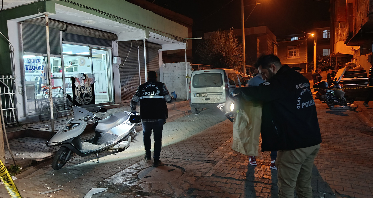 Adana’da erkek kuaföründe silahlı kavga: 7 yaralı