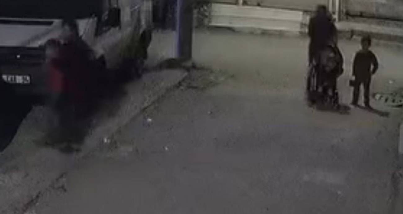 Vicdan sızlatan anlar: Çocuğun kafasını önce arabaya vurdu sonra çocuğu yere fırlattı