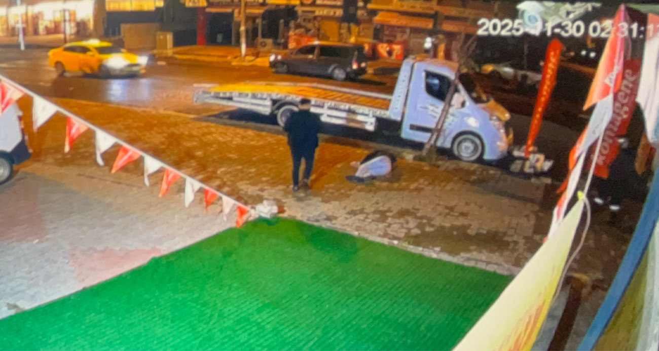 Tekirdağ’da motosiklet oto kurtarıcıya ok gibi saplandı