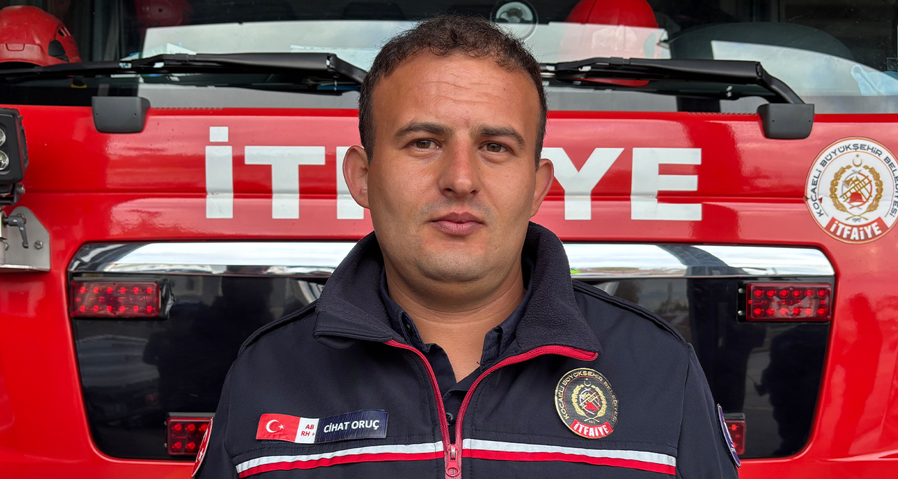 Oksijen maskesini vatandaşa veren itfaiye eri, o anları anlattı: "Önceliğimiz insan"