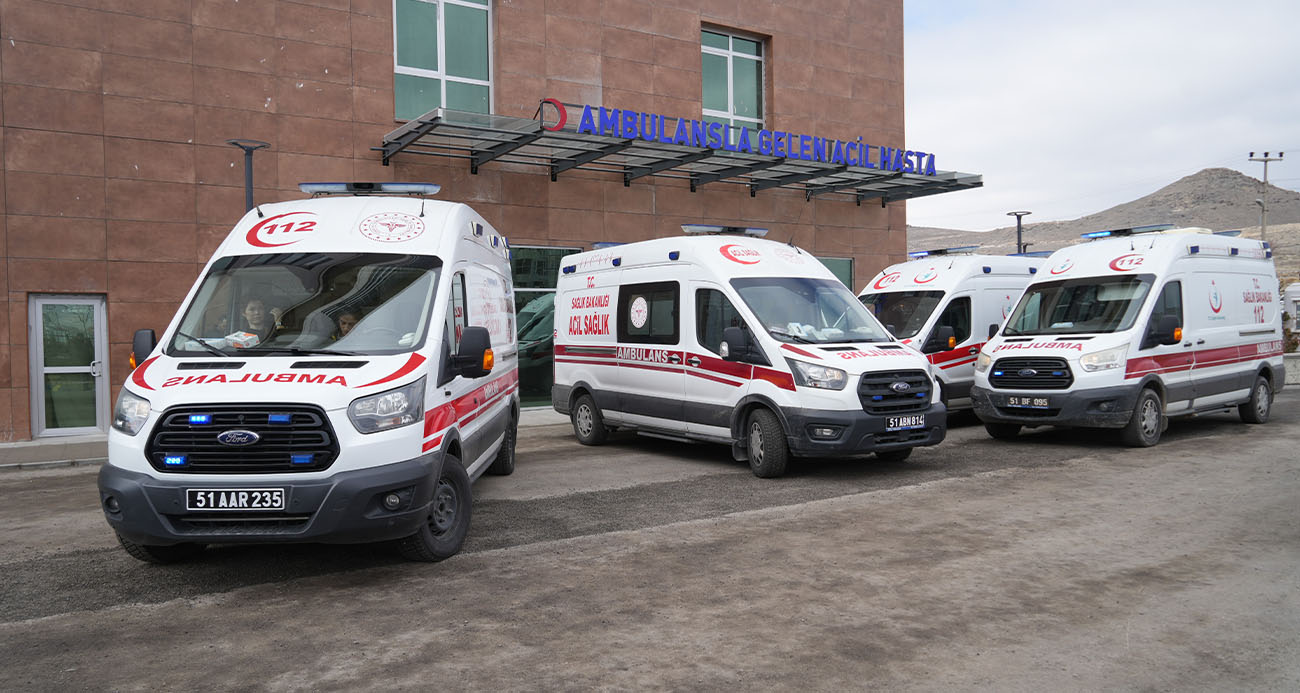 Tavuk döner yiyen 3 öğrenci zehirlendi