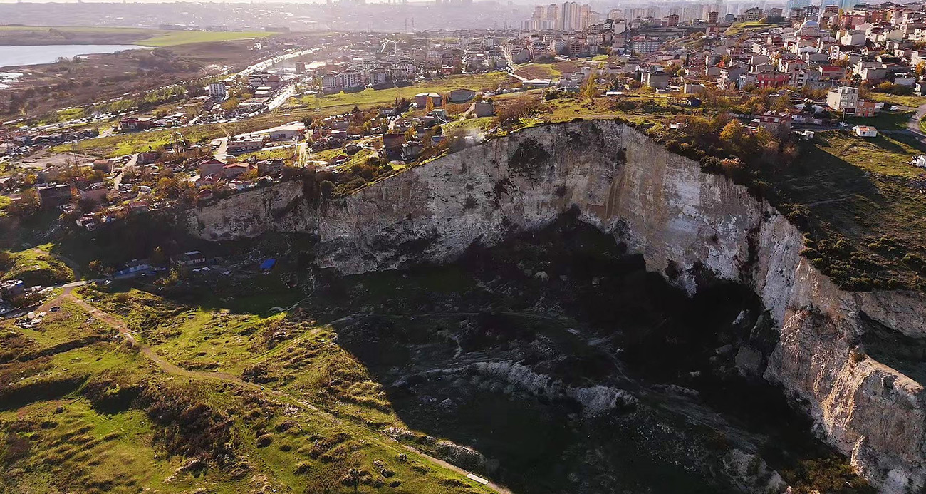İstanbul’da uçurumun kenarında hayatlar