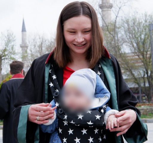 Pencereden düşen avukat kaldırıldığı hastanede kurtarılamadı