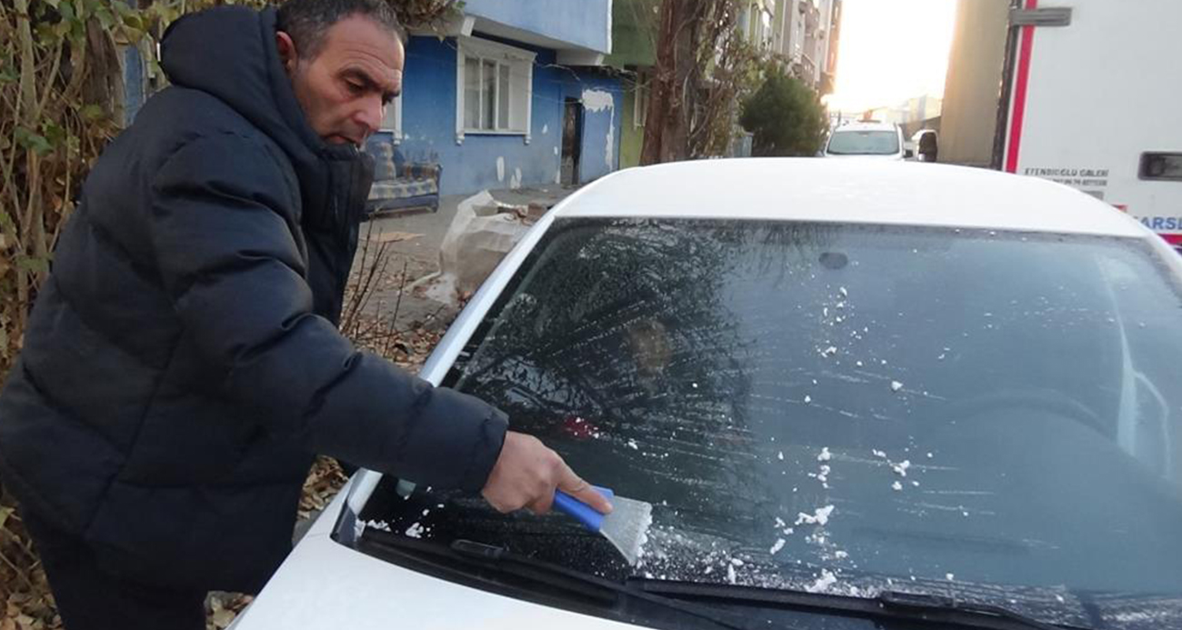 Kars buz kesti: Dondurucu soğuklar hayatı olumsuz etkiliyor