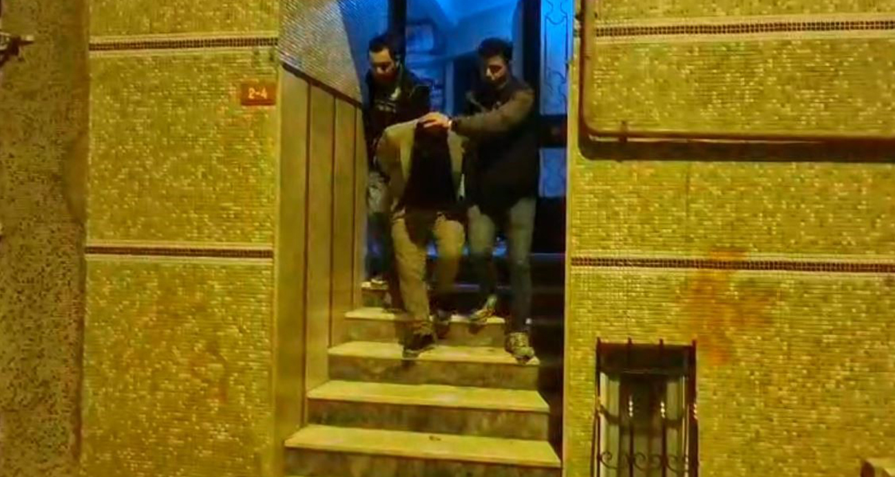 İstanbul’da çok sayıda olaya karışıtığı tespit edilen, liderliğini Ö.T.’nin yaptığı suç örgütüne yönelik düzenlenen operasyonda 12 şüpheli gözaltına alındı.