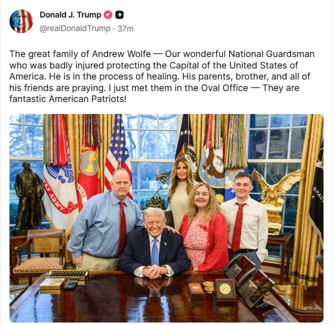 Trump, silahlı saldırıdan ağır yaralı olarak kurtulan Ulusal Muhafız askerinin ailesini ağırladı