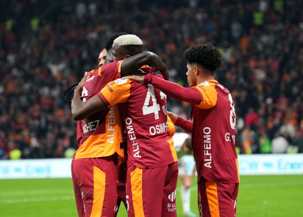 Galatasaray ligde evindeki yenilmezliğini 26 maça çıkardı