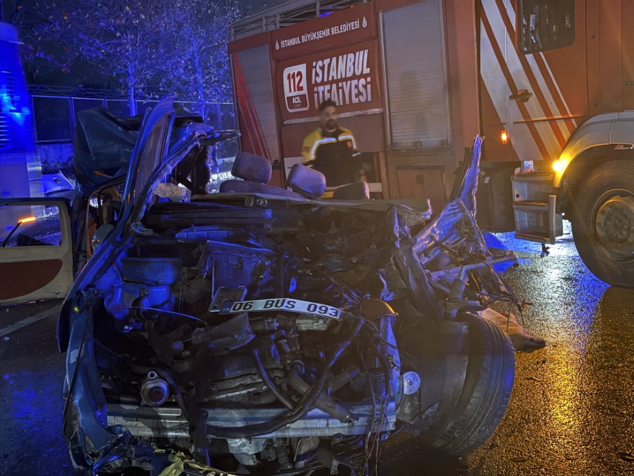 Başakşehir’de kontrolden çıkan beton mikseri zincirleme kazaya neden oldu: 2 ölü, 6 yaralı