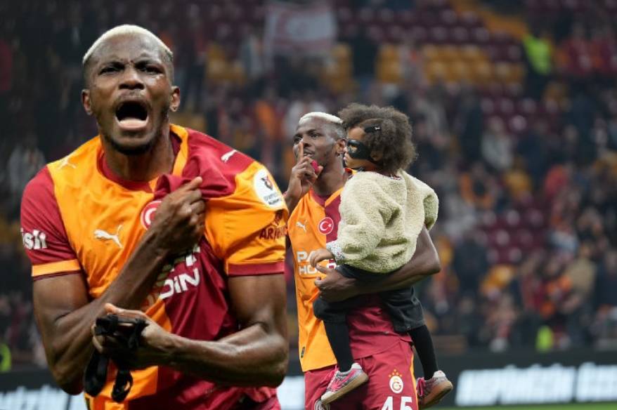 Victor Osimhen bu sezonki gol sayısını 11’e çıkardı