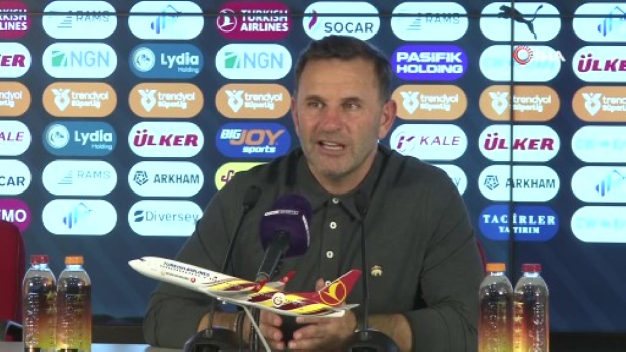 Galatasaray Teknik Direktörü Okan Buruk, Samsunspor’un son dakikalarda beklediği penaltı pozisyonunda Kazımcan Karataş’ın kolunun doğal konumda olduğunu belirterek, "Hakem orada penaltı verseydi, belki kimse bir şey diyemezdi. Benim görüşüm oyuncumuzun doğal konumunda kolunu hareket ettirdiği" dedi.