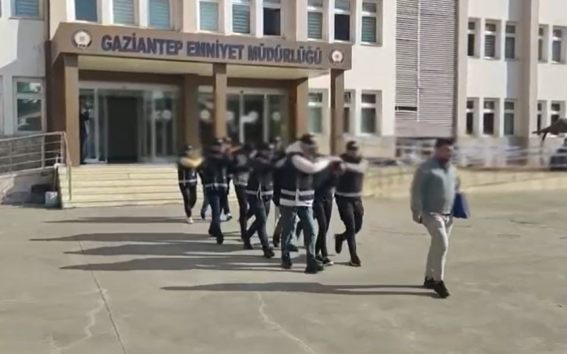 Gaziantep'te masaj salonuna 'şantaj ve tehdit' operasyonu: 3 şahıs tutuklandı