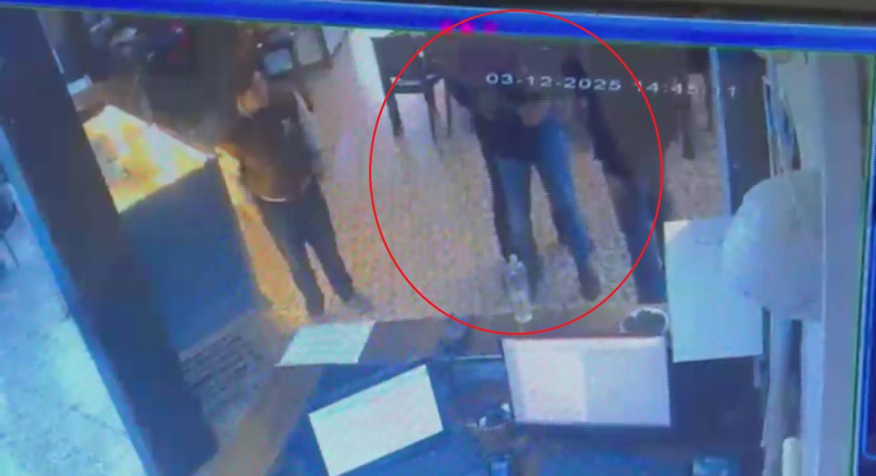 ‘Ölüyorum’ diye bağıran müşteriyi, garsonun heimclich manevrası hayata tutundurdu