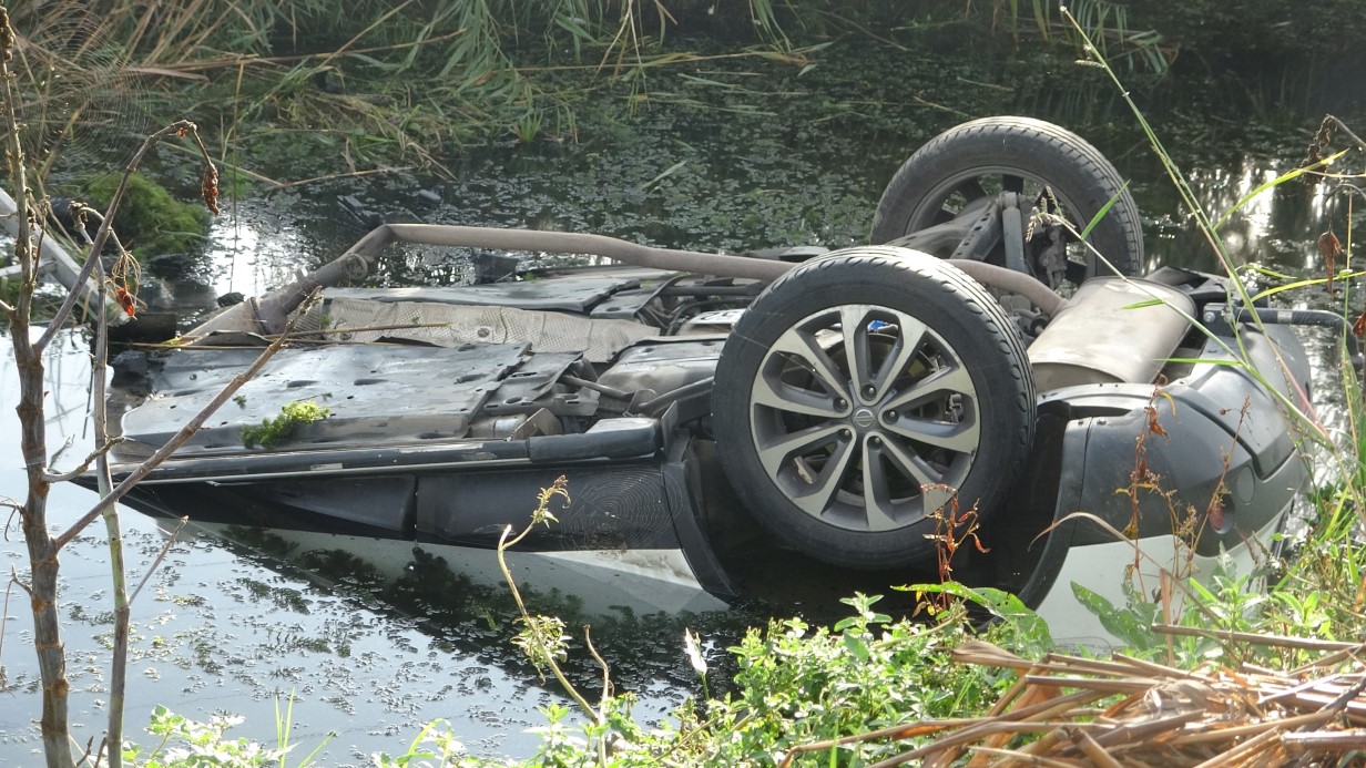 Gece evden otomobille ayrılan kadın, dereye düşen otomobilde hayatını kaybetti