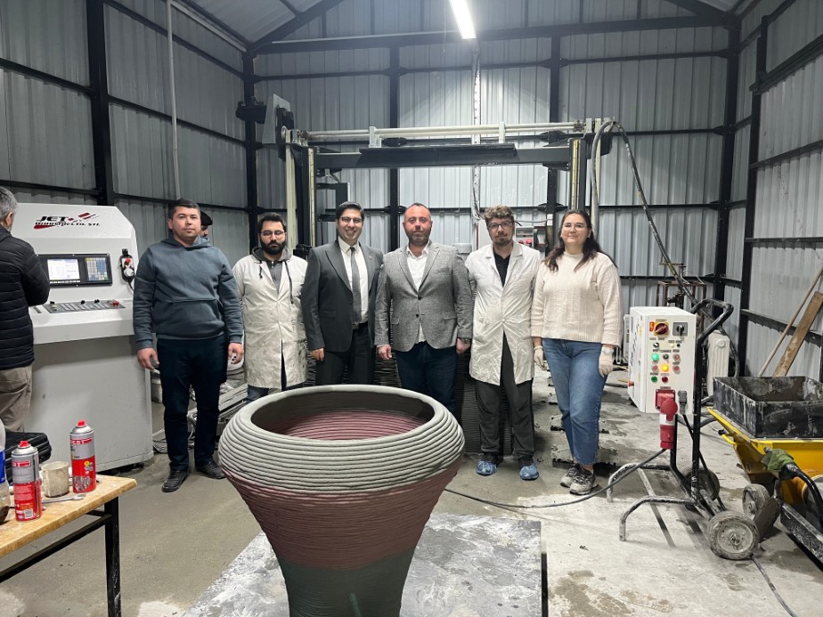 Bursa Uludağ Üniversitesi 3D beton yazıcı ile bir haftada 300 metrekarelik ev yapacak