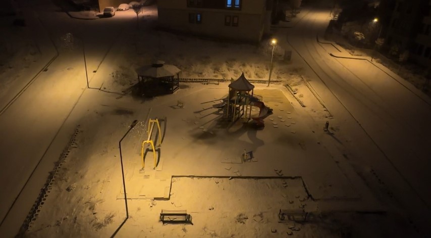 Yüksekova’da lapa lapa kar yağışı