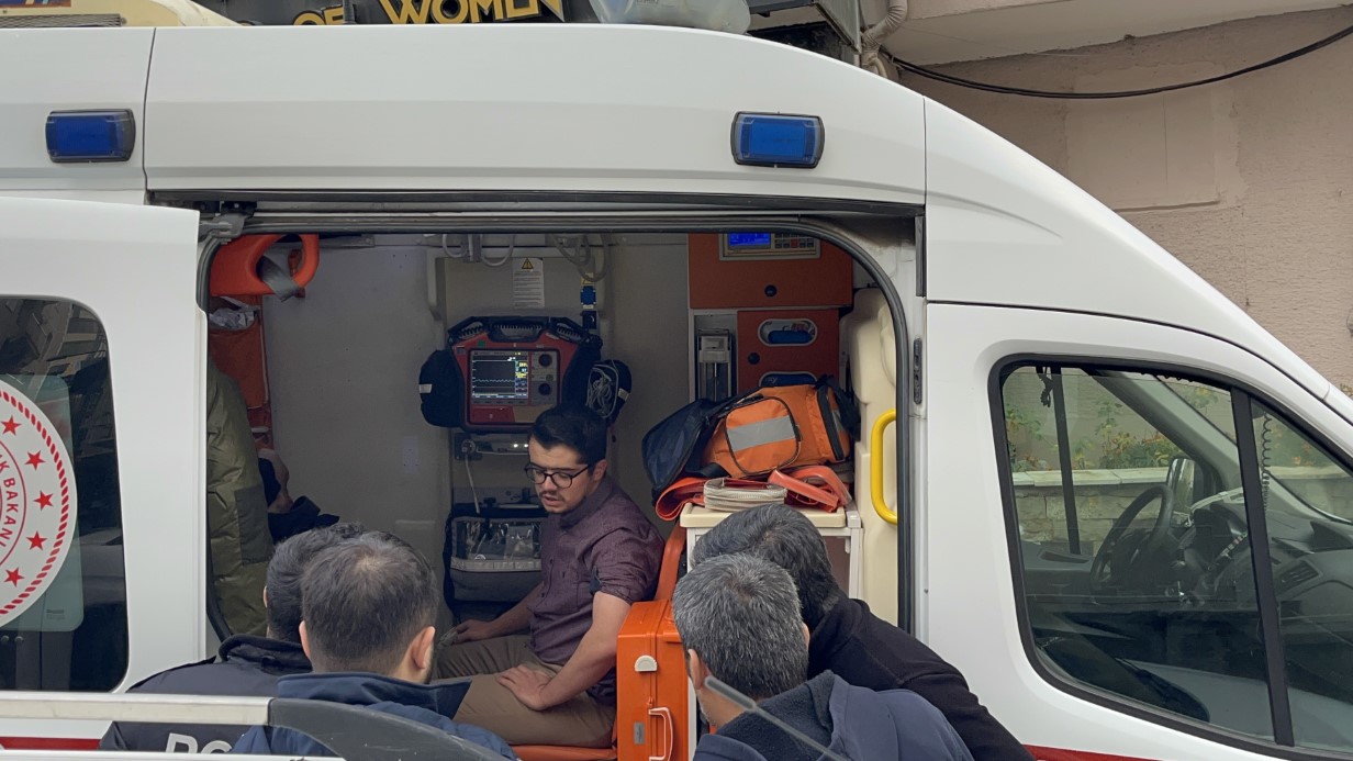 Nevşehir’de aynı evde kalan 5 kişi doğalgazdan sızan gazdan zehirlendi.