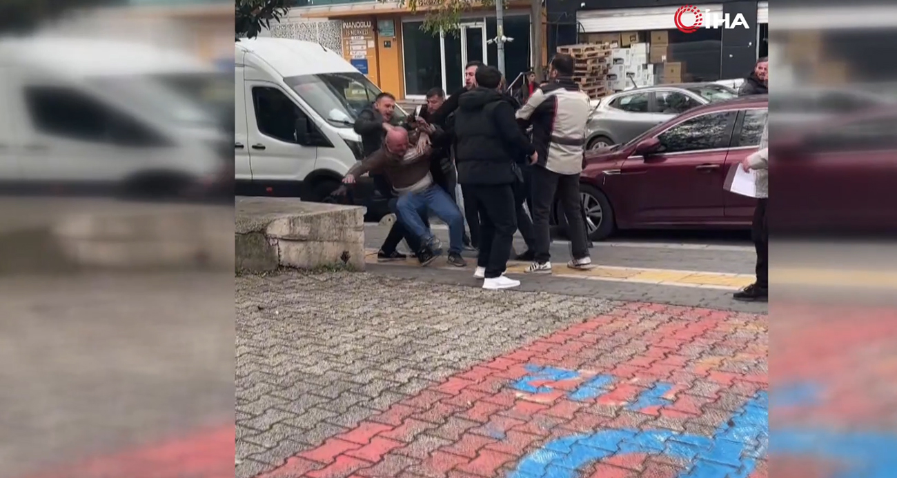 Adli Tıp Kurumu önünde tekme tokat kavga