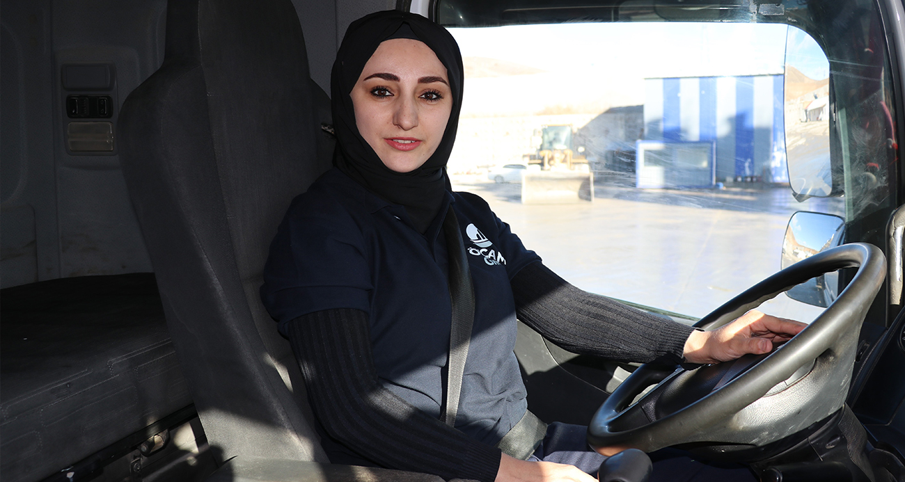 ‘Kadınsın yapamazsın’ dediler, şimdi tır şoförlüğü yapıyor