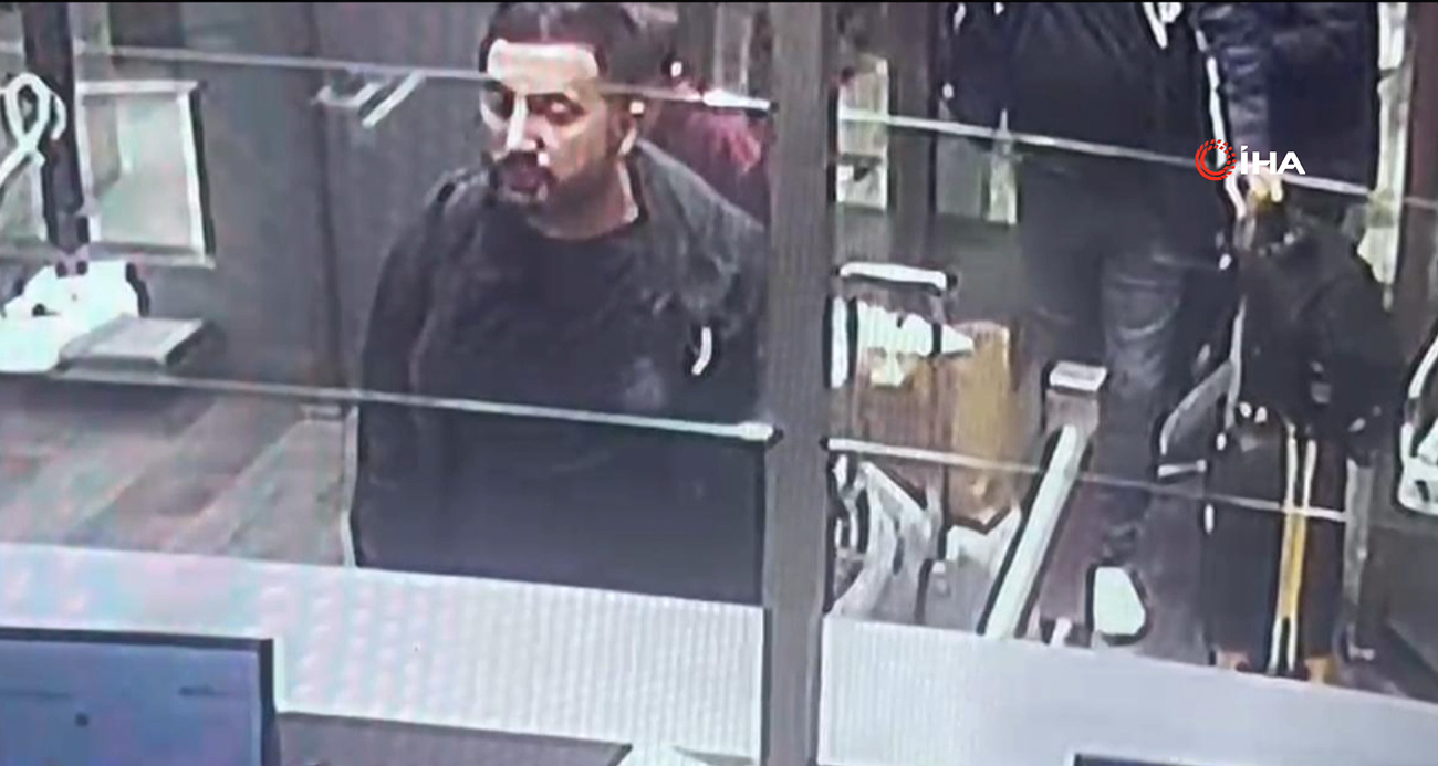 Soygun firarisi Erdal Timurtaş ve eşinin yurt dışına kaçış görüntüleri ortaya çıktı