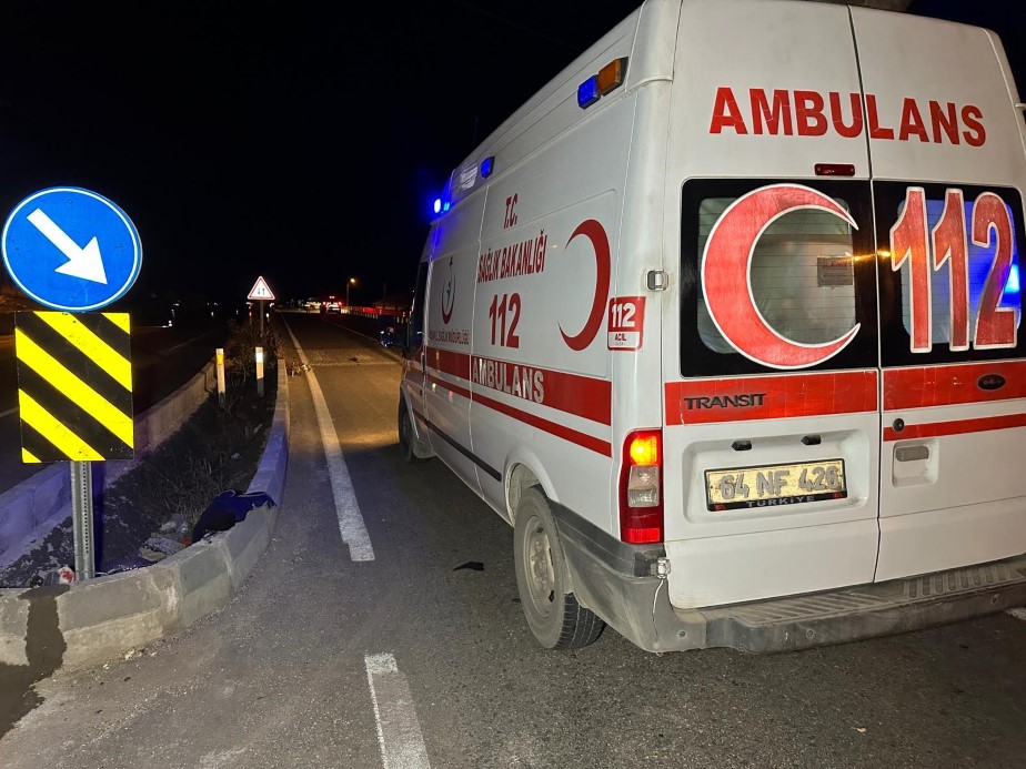 Uşak’ta feci kaza: Otomobilin çarptığı 3 kişi hayatını kaybetti