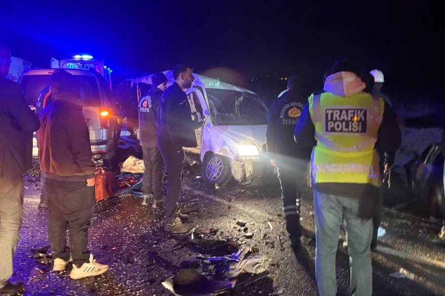 Mardin’de zincirleme kaza: 4 ölü, 5 yaralı