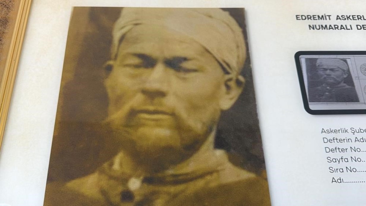 Atatürk’ün karşısına fakirlikten emanet ceket ile çıkmış