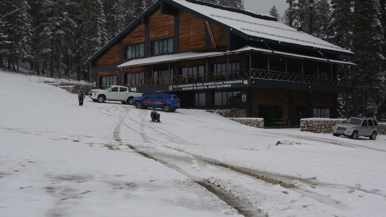 Ilgaz Dağı’nda kar kalınlığı 20 santimetreye ulaştı