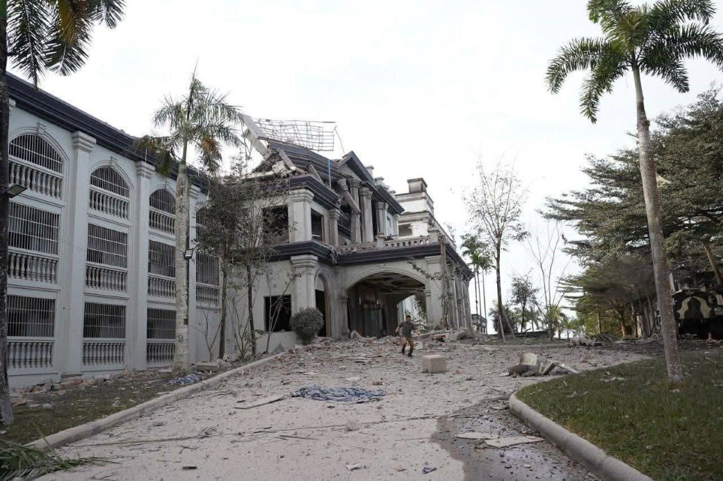 Tayland, Trump'ın ateşkes açıklamasına rağmen Kamboçya'yı F-16'larla vurdu