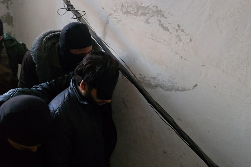 Suriye'de terör örgütü DEAŞ'a yönelik operasyon: 5 gözaltı