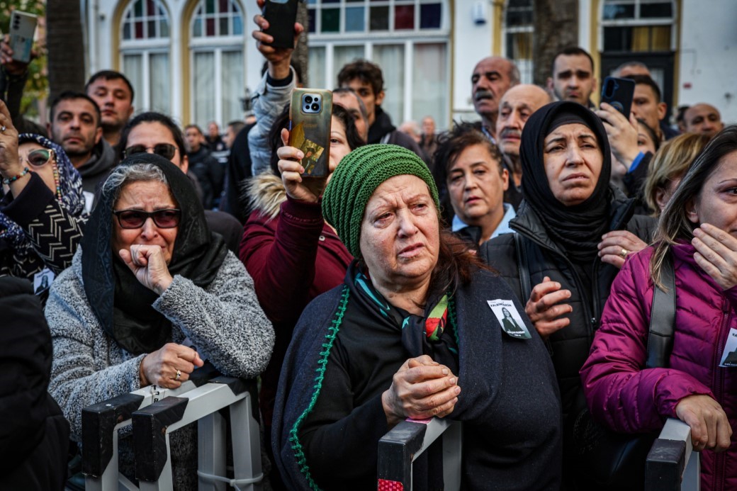 Manisa, ilk kadın başkanına ağladı