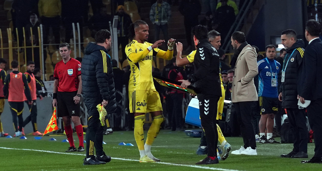 Archie Brown devam edemedi