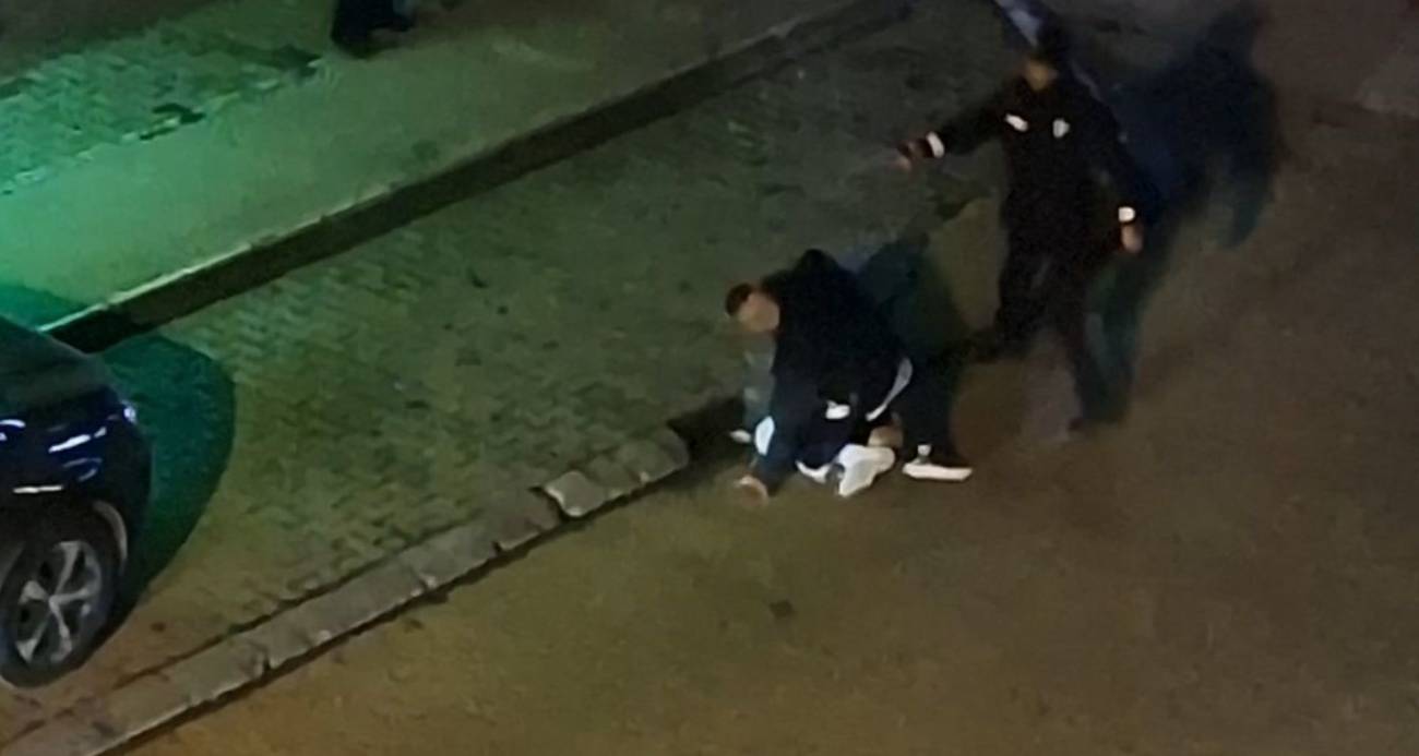 Motosiklet sürücüsü kaskı sayesinde yara almadan kurtuldu