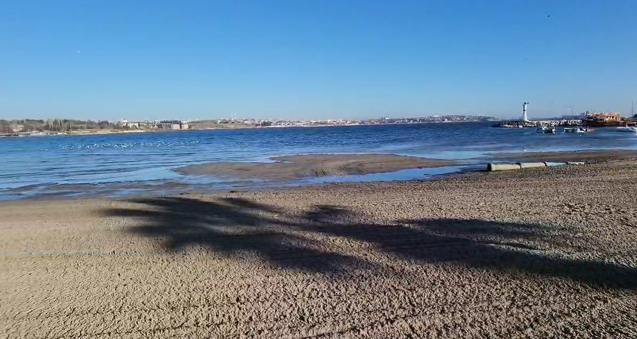 Tekirdağ’da deniz 20 metre çekildi