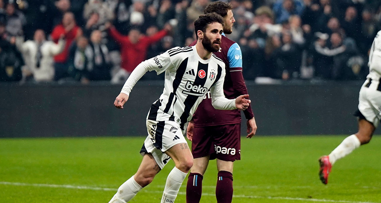 Beşiktaş Kulübü Başkanı Serdal Adalı, Portekizli futbolcu Rafa Silva’nın durumunun belirsizliğini koruduğunu ve 15 milyon Euro bonservis bedeli getiren kulübün oyuncuyu transfer edebileceğini söyledi.