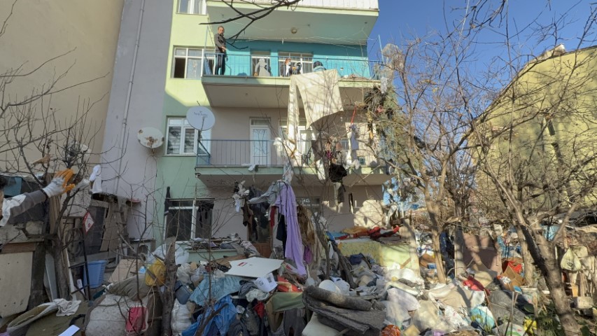 Böyle çöp ev görülmedi