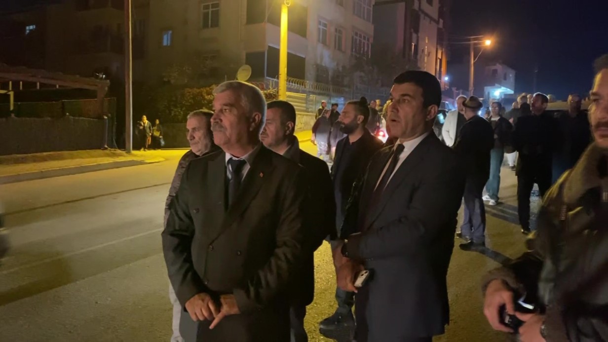 Cemevinde korku dolu anlar: Elektrik panosu patladı