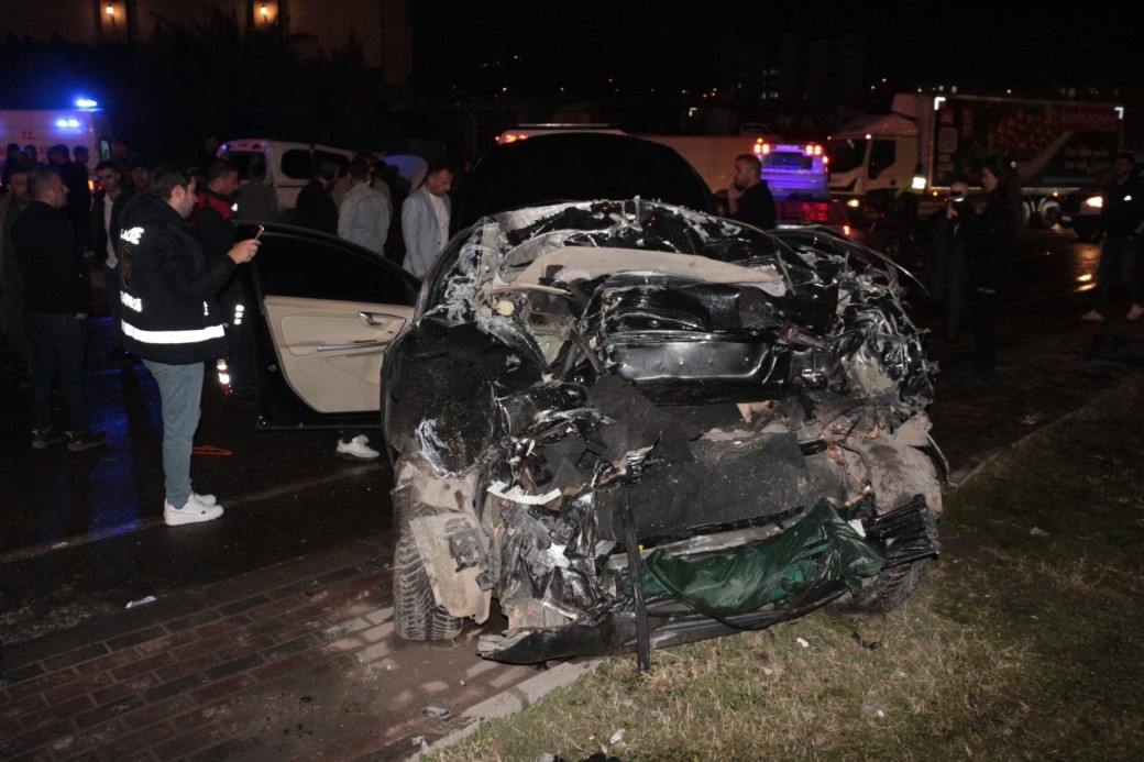 Şırnak’ta freni boşalan vinç 6 araca çarptı: 7 yaralı