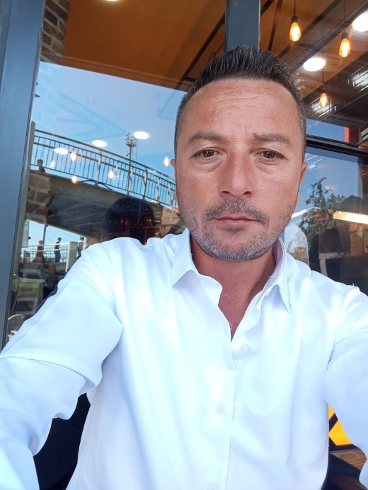 Evinin önünde silahlı saldırıya uğrayan motokurye hayatını kaybetti