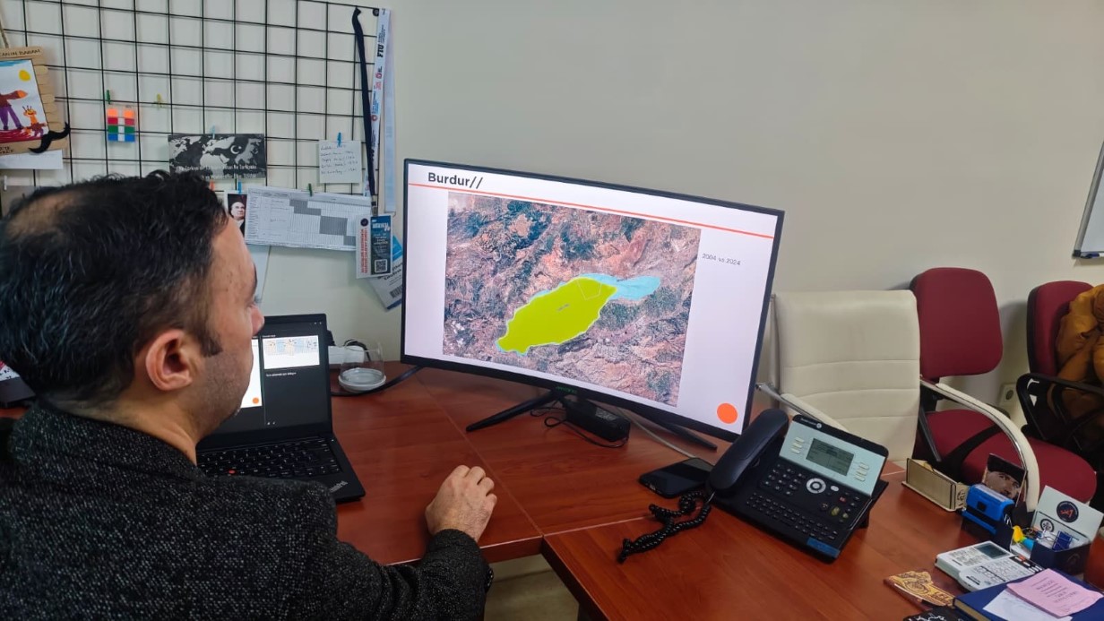 Batı Akdeniz göllerinde tehlike çanları: Burdur Gölü son 50 yılda su hacminin yarısını kaybetti