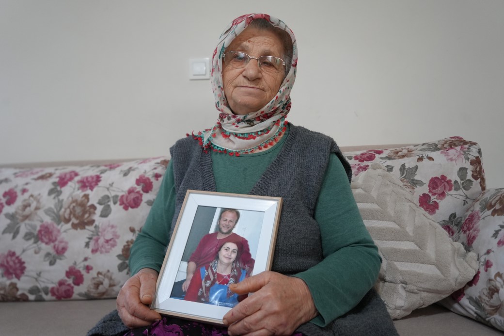 Adaleti görmeyi beklerken görme yetisinden oldu