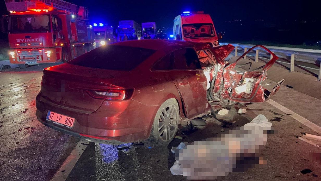 Çanakkale’de 5 kişinin ölümüyle sonuçlanan kaza genç çifti birbirinden ayırdı