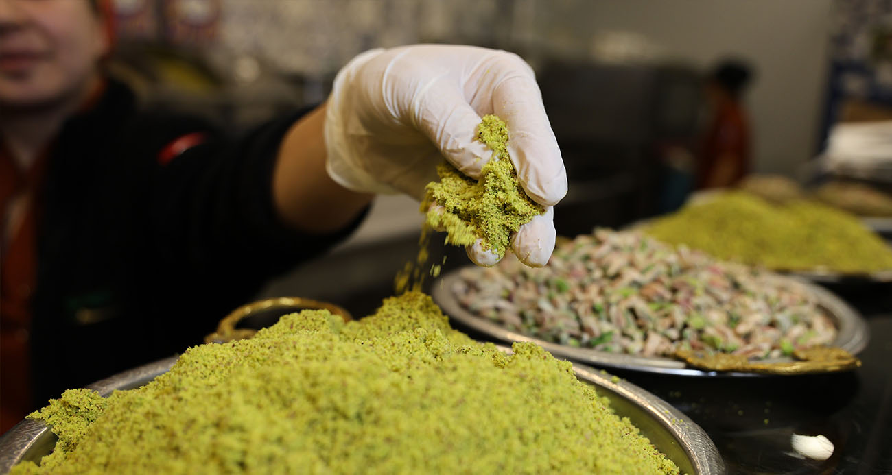 Fıstık fiyatları arttı:  Sahtekarların kullandığı gıda boyası ve bezelyeye dikkat